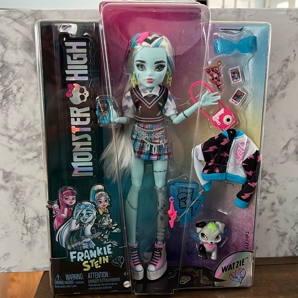 Monster High Doll Frankie Stein with Accessories & Pet Posable